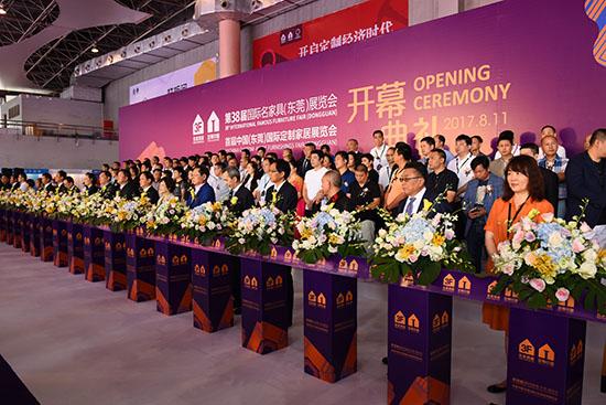 智能环保家居引领名家具展新潮流