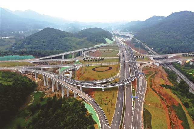 巴南龙洲湾隧道今日正式建成通车