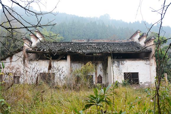 最新！峨眉这座400余年的传奇古建筑行将进入“闭关修炼”