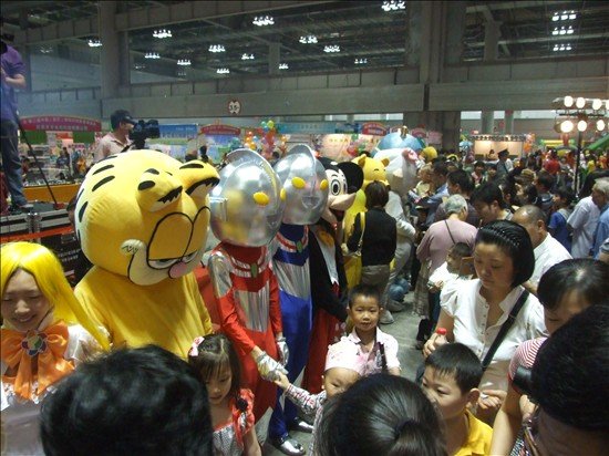 大手牵小手 南坪会展中心狂欢3天庆六一儿童节