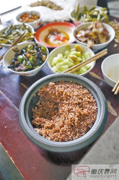 男子种出了《红楼梦》里的胭脂米 一斤售价高