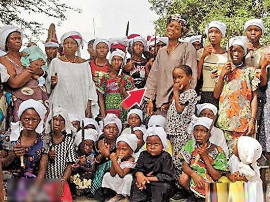 实拍残忍的<em>非洲</em>女孩成人<em>割礼</em>_大渝网_腾讯网