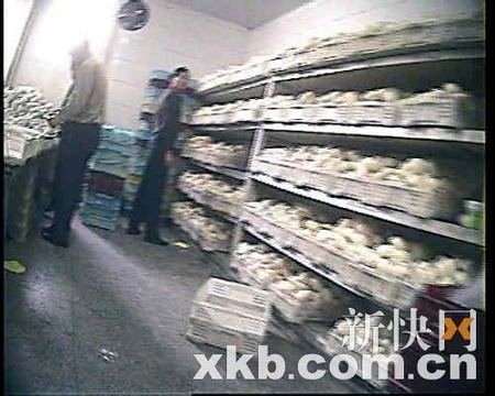 央视曝光黑心馒头 上海华联、迪亚天天多年销