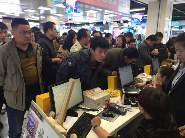 苏宁易购门店以旧换新火爆 热门新品出炉