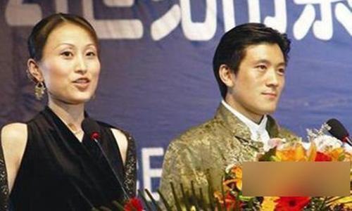 网曝杨子2007年4月离婚 一个月后和黄圣依结
