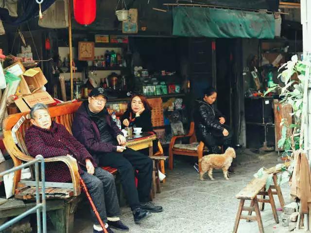 漫步下浩老街 感受最纯粹的老重庆味道