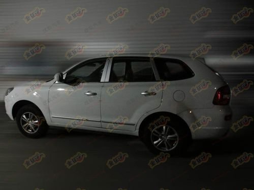 定位高端 华泰新suv谍照曝光神似卡宴