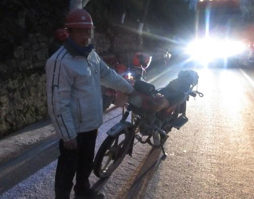 干活累了喝酒提神 男子酒后驾驶摩托车被逮正着