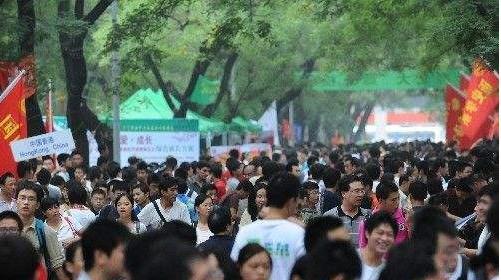3200余名新生北京大学报到 重庆文科前十被北