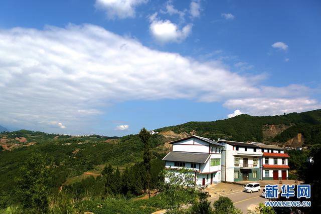 巫山农村危旧房改造 成靓丽的乡村风景