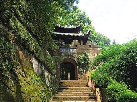 今日起合川钓鱼城、涞滩二佛寺景区恢复正常售