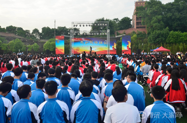 人口礼赞 诗歌_中老年时报 古诗词是中国人的精神礼赞