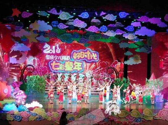 垫江一小学葫芦丝乐团亮相重庆电视台少儿春晚
