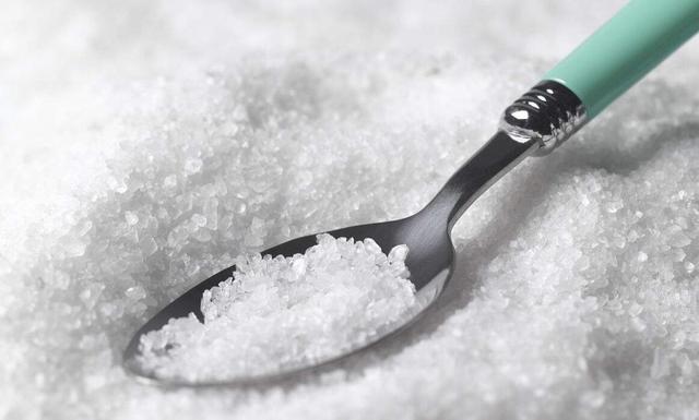 吃多了盐血压容易上升 每日吃多少盐合适 
