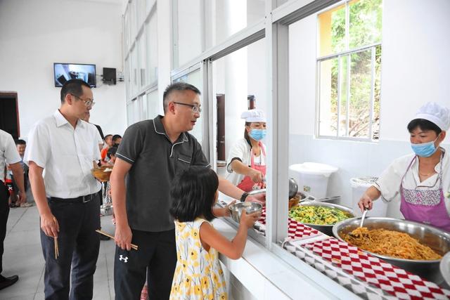 焕新开学季 礼赞“好老师” 浙商银行重庆分行赴酉阳县车田乡中心小学举行2020年“焕新开学季”结对帮扶系列慰问活动