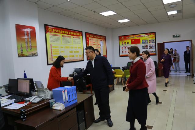 加强党的领导、深化群团改革 努力推动永川妇女事业再上新台阶