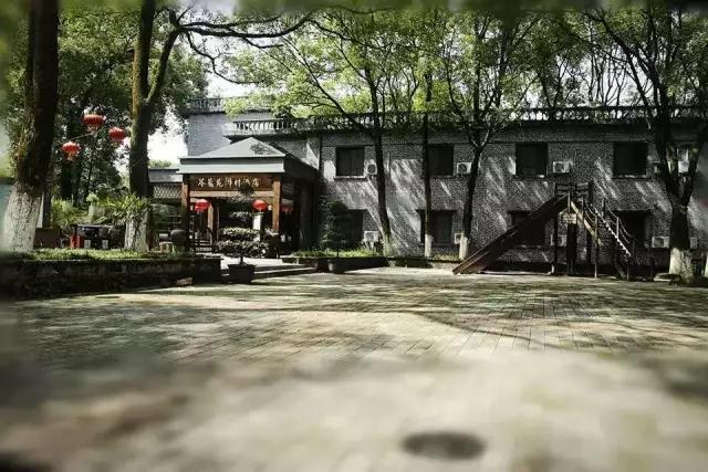 西山坪苓茏苑获评3A 出行游玩攻略一网打尽