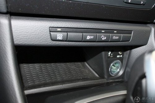 豪华紧凑SUV对决 国产奥迪Q3对比宝马X1