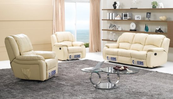 3月11日芝华仕宣传大使何家劲亲临聚信美