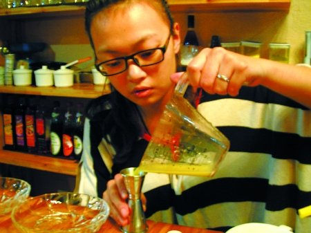 向父母借钱开店 90后女大学生承诺毕业还清