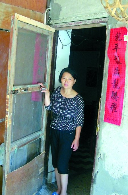 前夫霸占婚前房产 母女有家不能归 流浪 3年