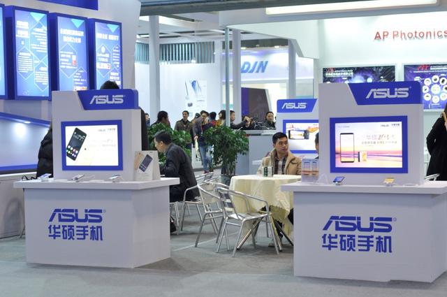 重庆·国际手机展开幕 开启手机产业新世界