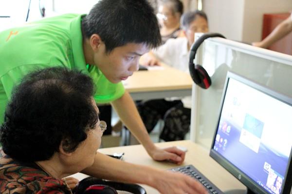 福利院有了“老人经纪人” 全方位帮助老人度晚年
