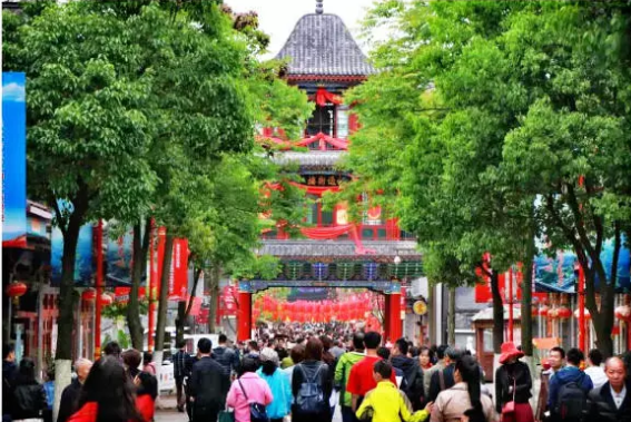 国庆各省旅游收入排行_2018灵川旅游收入(3)