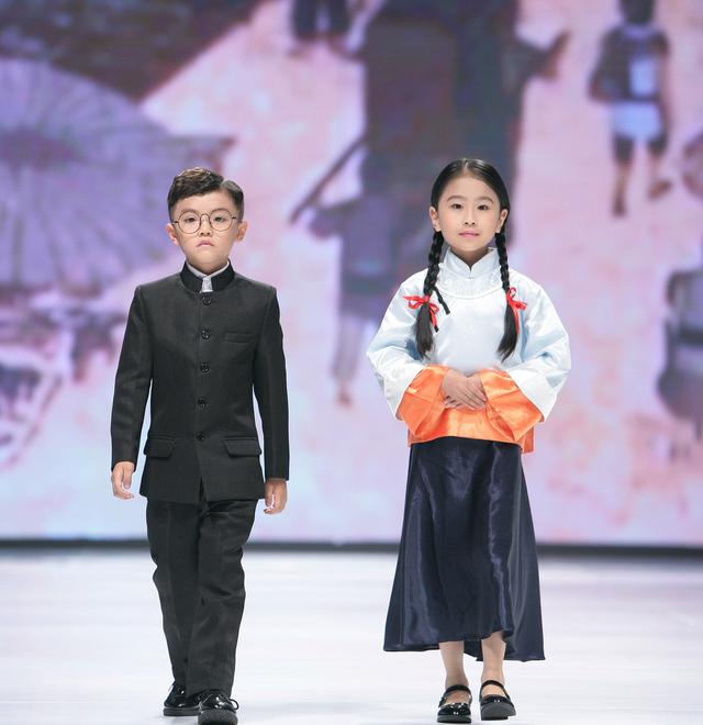 2017重庆国际少儿时装周:少儿时尚向西看