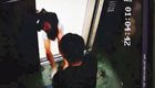 女子电梯内遭邻居猥亵