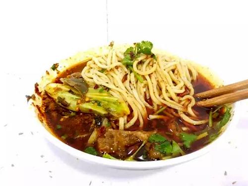 开在大坪时代天街的酷炫时尚面馆-潮牛党