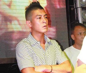 爆陈冠希与嫩模假分手 手握情欲短片欲封口