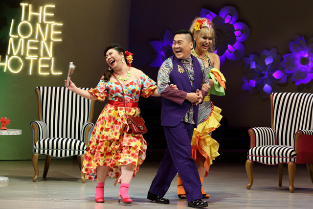 话剧《新龙门客栈》登陆重庆大剧院 不谈武侠