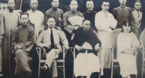 100ǰ8090ʲô