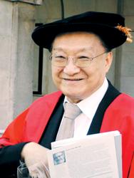 金庸：拒绝理想主义