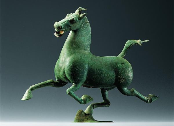 甘肃的丝路文化遗存因何绚烂多彩?