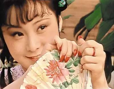 古人对女性手指的审美:清宫妃子为何要带指甲套?_文化_腾讯网