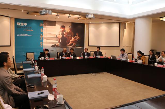 “西去东来——饶金中油画写生作品展”亮相中国美术馆