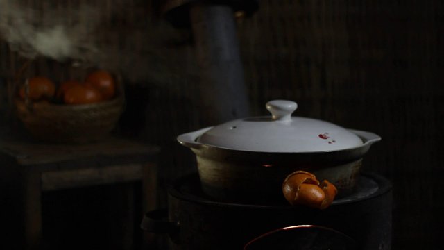 佛系青年夫妻在山裡的一天