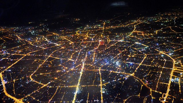 后郊区时代的城市内缘与边界