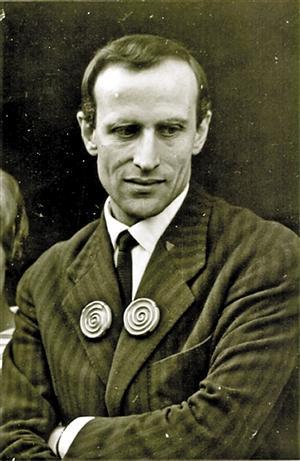 作家维昂被誉为 法国的卡夫卡 生前未受重视