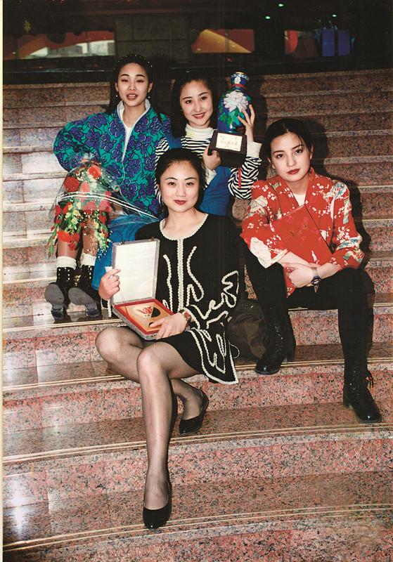 写在韩美林八十大展前:本性纯良