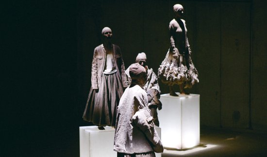 传奇里的服装设计师马可:活在劳作中的女人