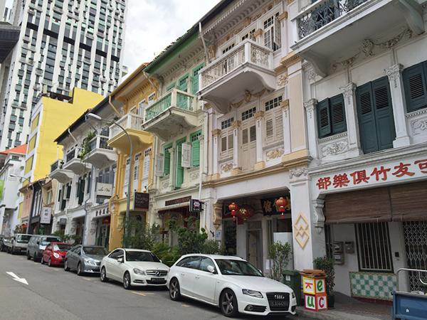 ��Щɢ��������������㼣