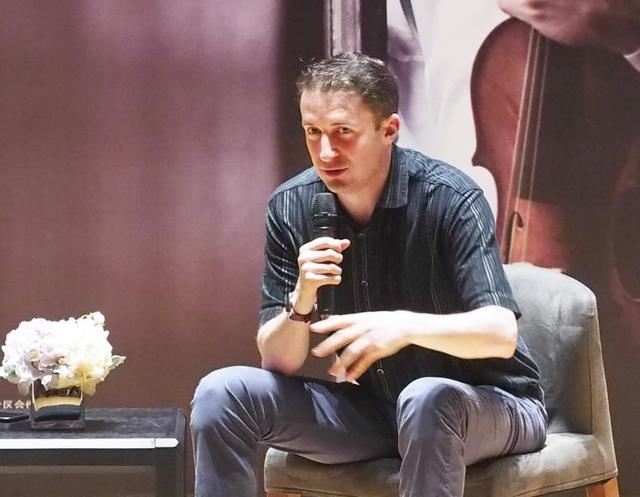 诺厄·本迪克斯-巴尔格利:我如何成为柏林爱乐