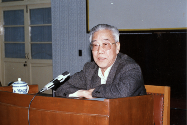 何方谈毛泽东的世界革命理念