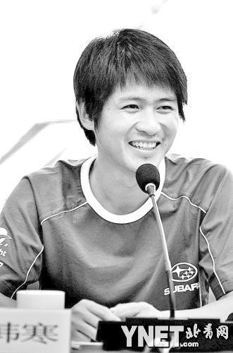 韩寒新书《所有人问所有人》即将上市