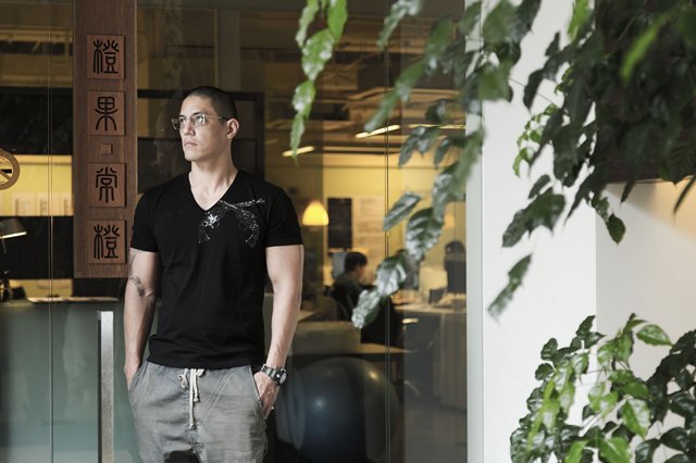 人,不会羡慕比自己好的,只会嫉妒与自己一样的人可以更多享受