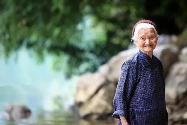 你所厌倦的大城市，才是真正的长寿之乡