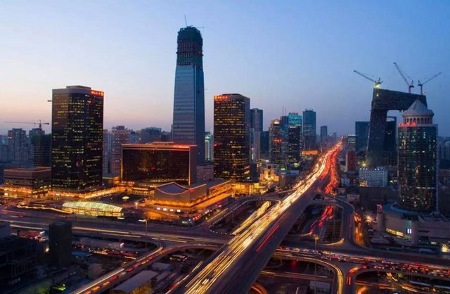 人要活得心裡有點底，還真得有個房子